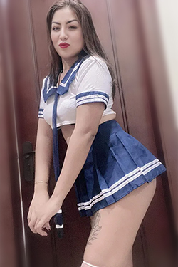 Petite escort Gila gives her partner the best sex experience with prostate massage in Berlin
